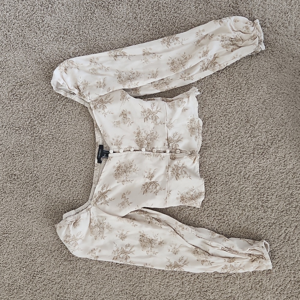 Long sleeve crop top